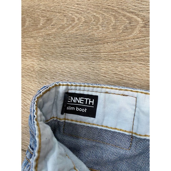 Buffalo Kenneth Slim Boot 36 x 32 Denim Jeans Light Wash Distressed - Picture 5 of 8